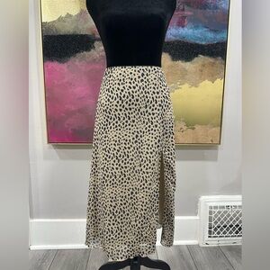Elegant Tan Leopard Print Midi Skirt